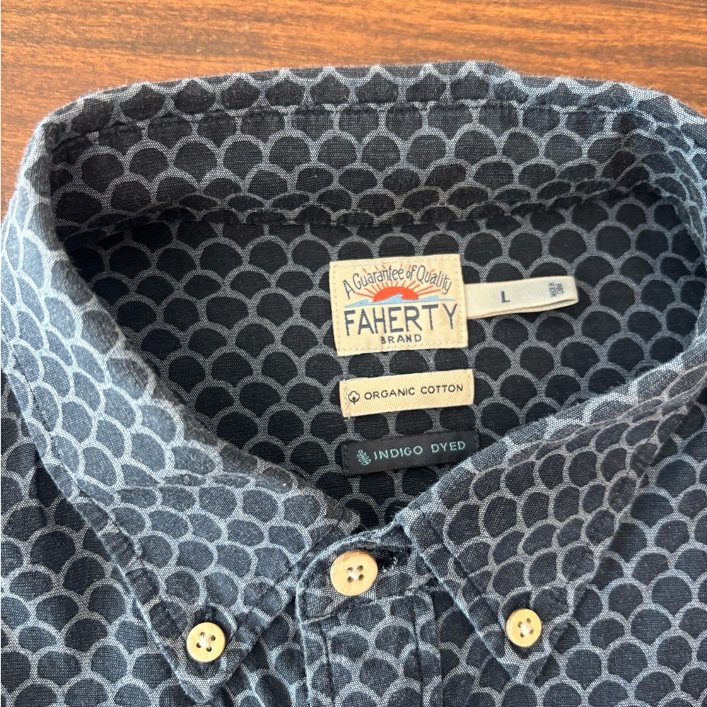 Faherty ss button down - Picture 3 of 3